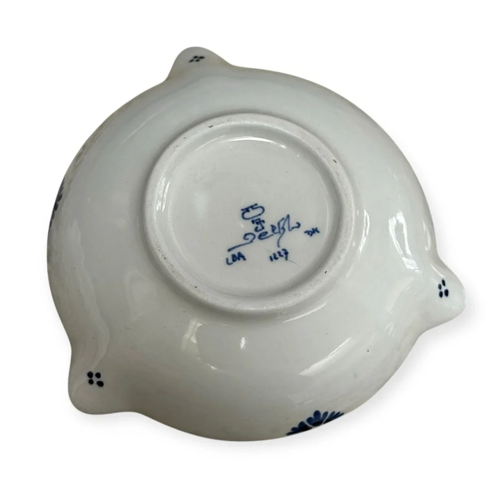 Delft Blue Holland hand-painted ceramic ashtray - Picture 4 of 6